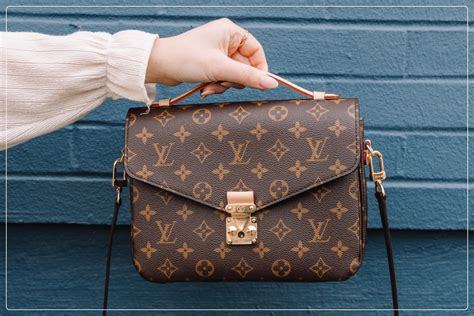 how to identify a fake louis vuitton bag|louis vuitton knockoff.